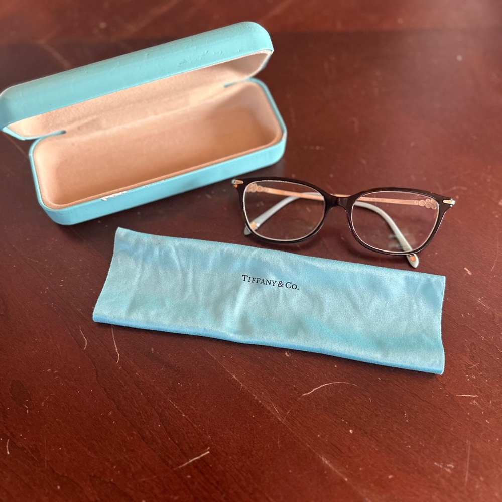 Tiffany & Co. Glasses with case and cloth Elegant tortoiseshell Frame